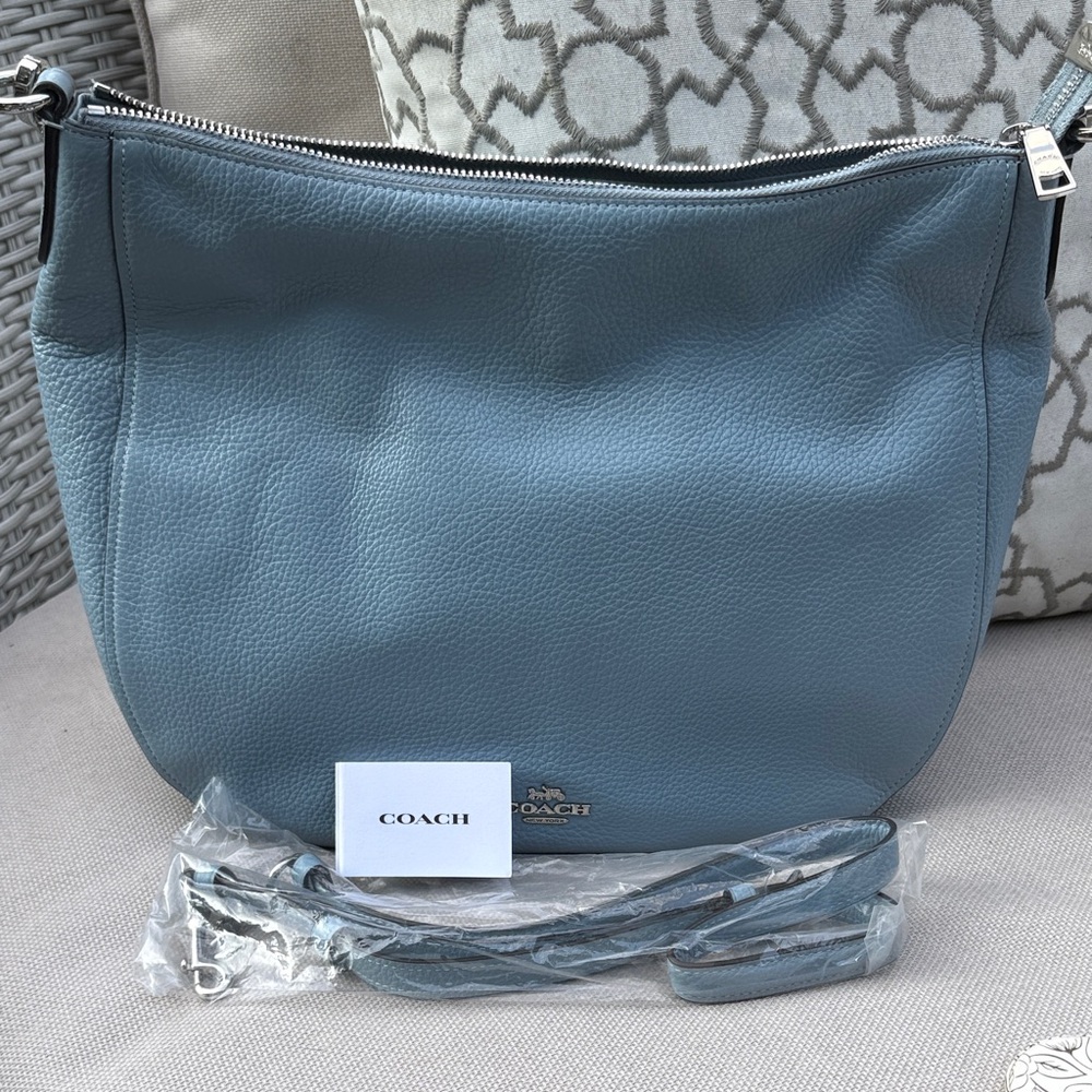 Coach Sky Blue Leather Shoulder Bag - Picture 10 of 16